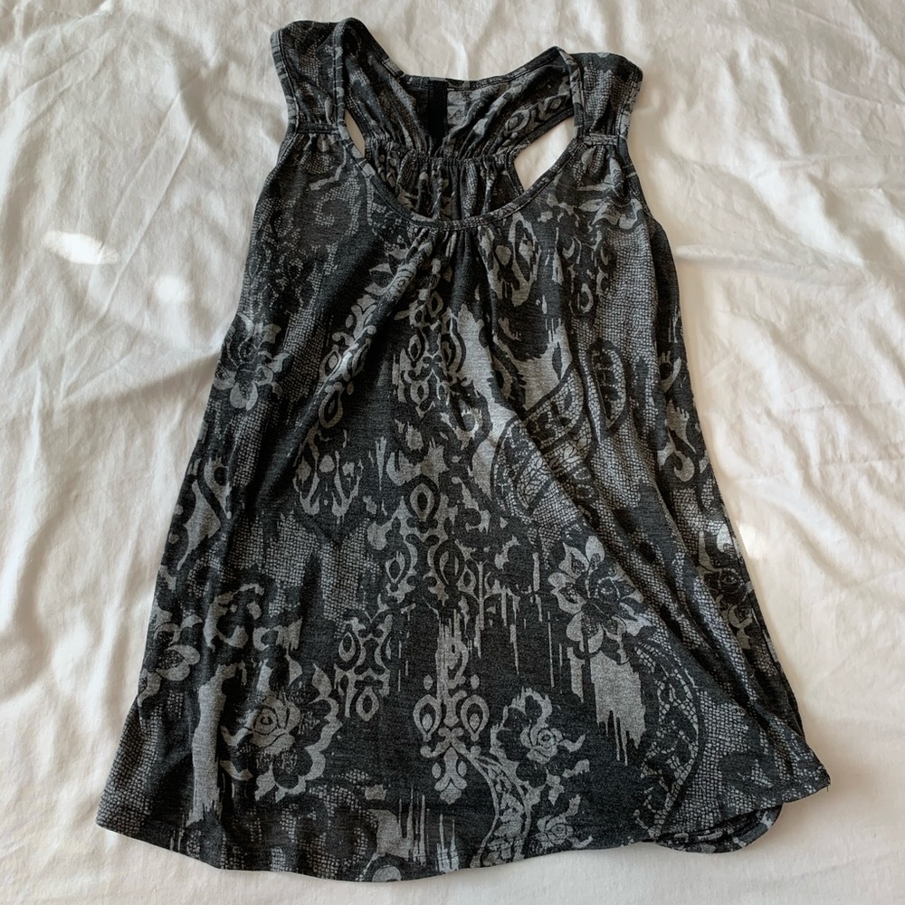 Black & gray patterned racerback tank